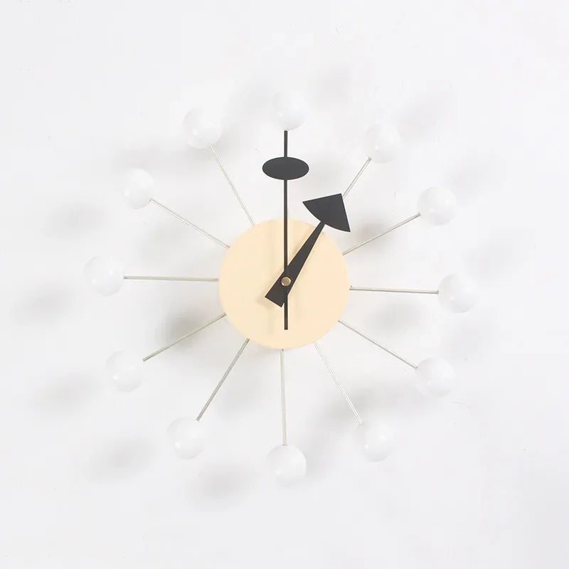 Luxury Metal Wall Clocks Minimalist Quartz Elegant Aesthetic Clock Wall Unique Modern Watches Decoration Clocks Bedroom